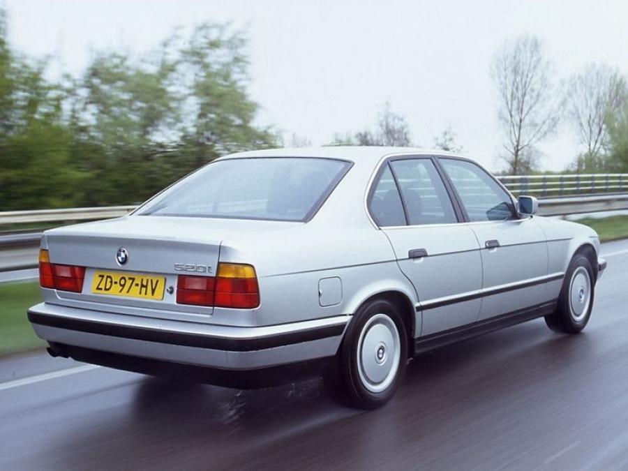  BMW 520i Sedan 1987 года  (фото 3 из 4)